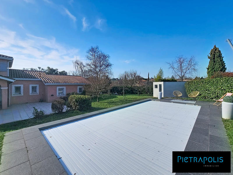 Villa - 155 m² - 6 pièces