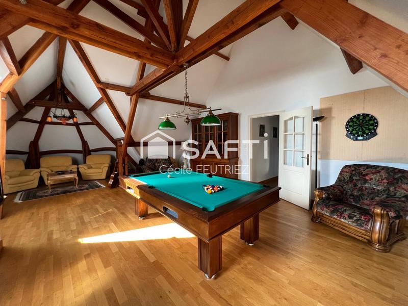 Maison - 231 m² - 6 pièces