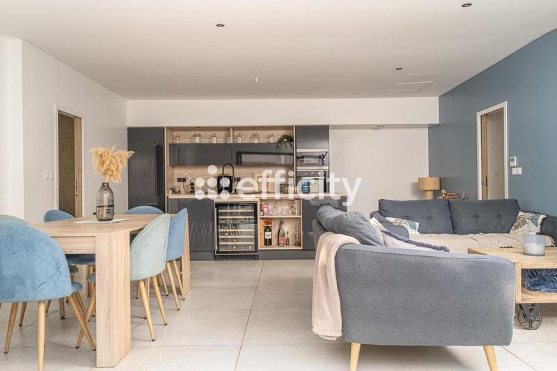 Maison - 106 m² - 6 pièces