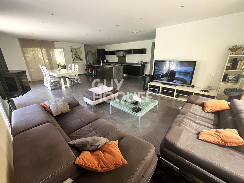 Maison - 152 m² - 5 pièces