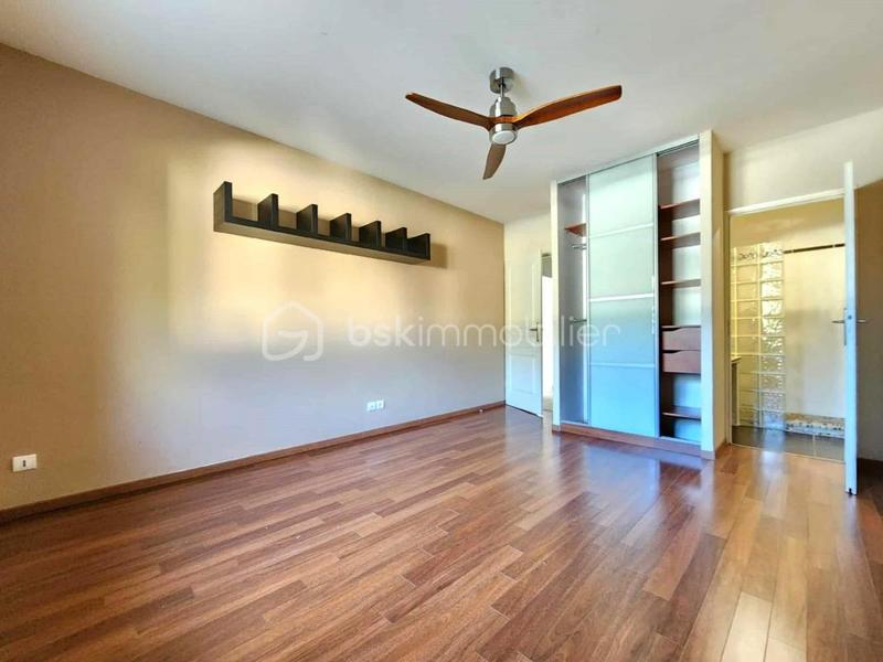 Villa - 192 m² - 7 pièces