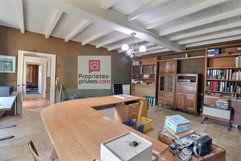 Maison - 433 m² - 19 pièces