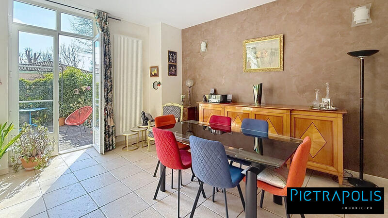 Appartement - 151 m² - 5 pièces