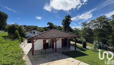 Maison - 117 m² - 8 pièces