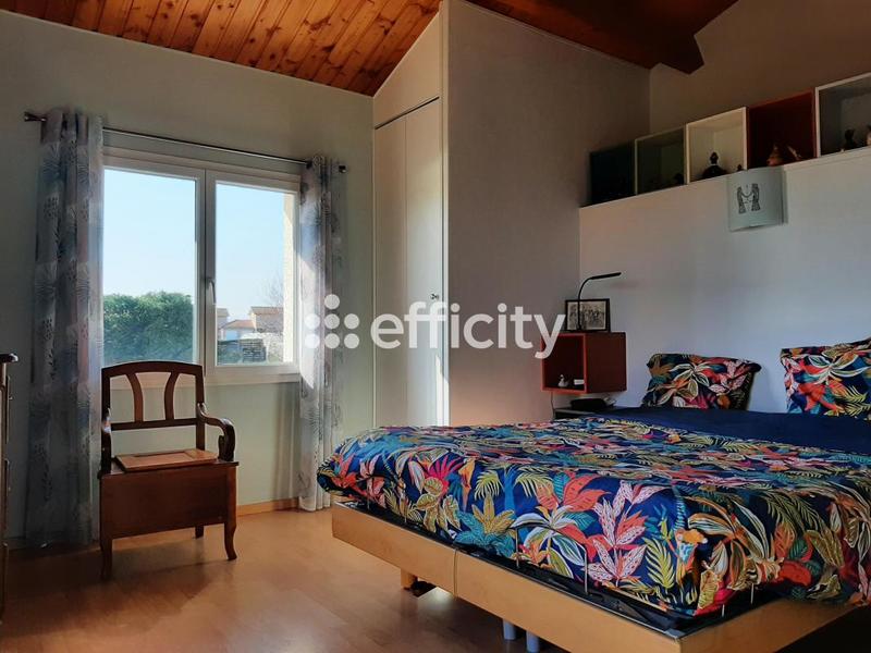 Villa - 205 m² - 9 pièces