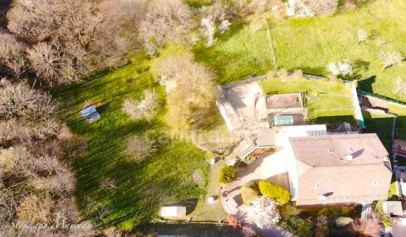 Maison de village - 368 m² - 8 pièces