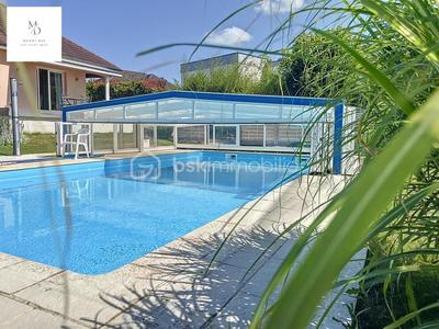 Maison d'architecte - 178 m² - 8 pièces