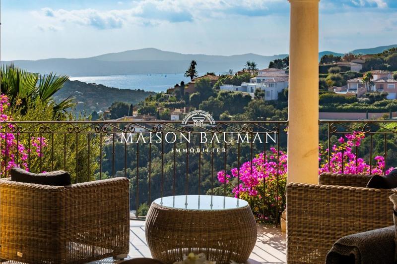 Villa - 302 m² - 12 pièces