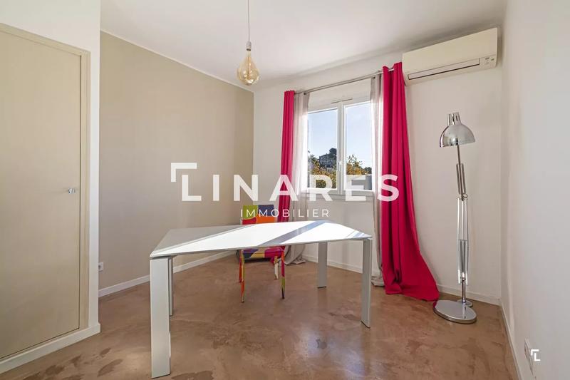 Appartement - 98 m² - 4 pièces
