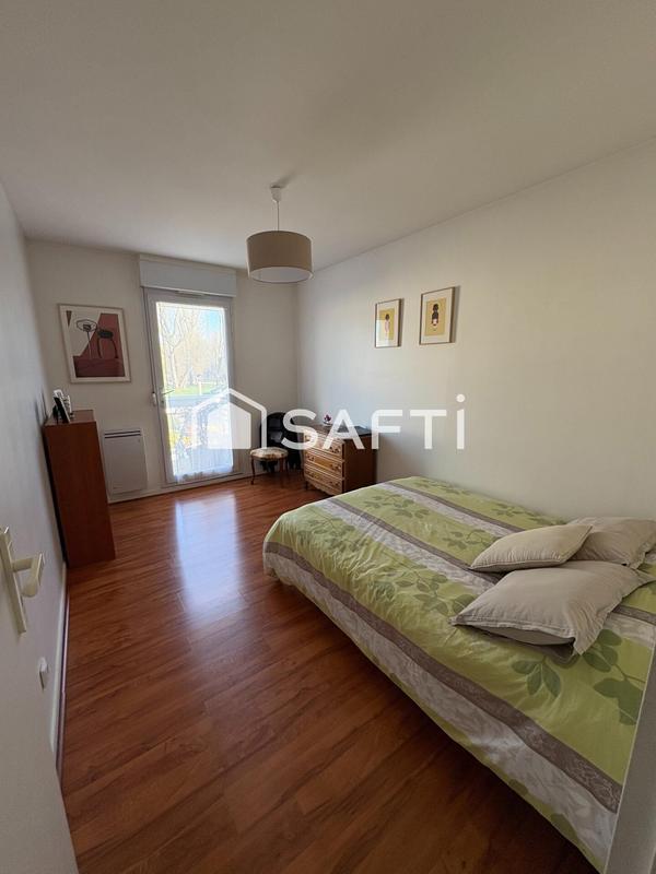 Appartement - 100 m² - 4 pièces