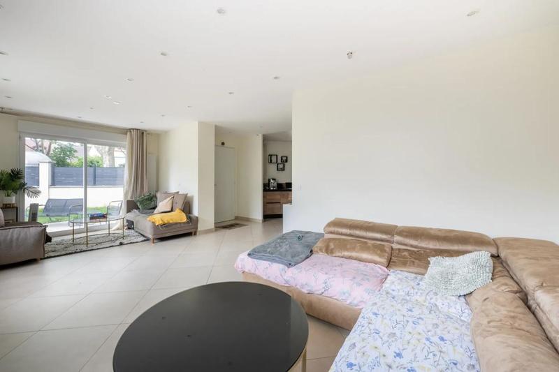 Maison - 98 m² - 5 pièces