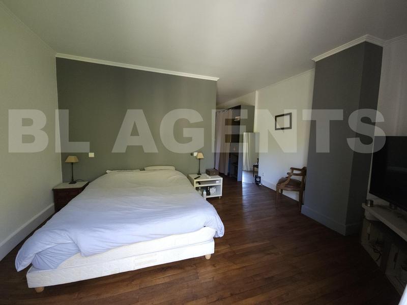 Maison - 137 m² - 5 pièces