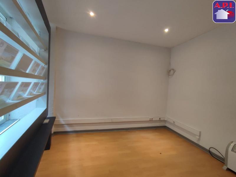 Local d'activités - 37 m² - 3 pièces