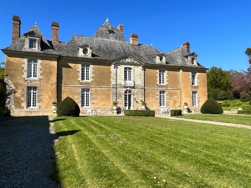 Manoir - 600 m² - 12 pièces