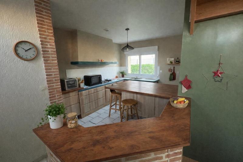 Maison - 230 m² - 8 pièces