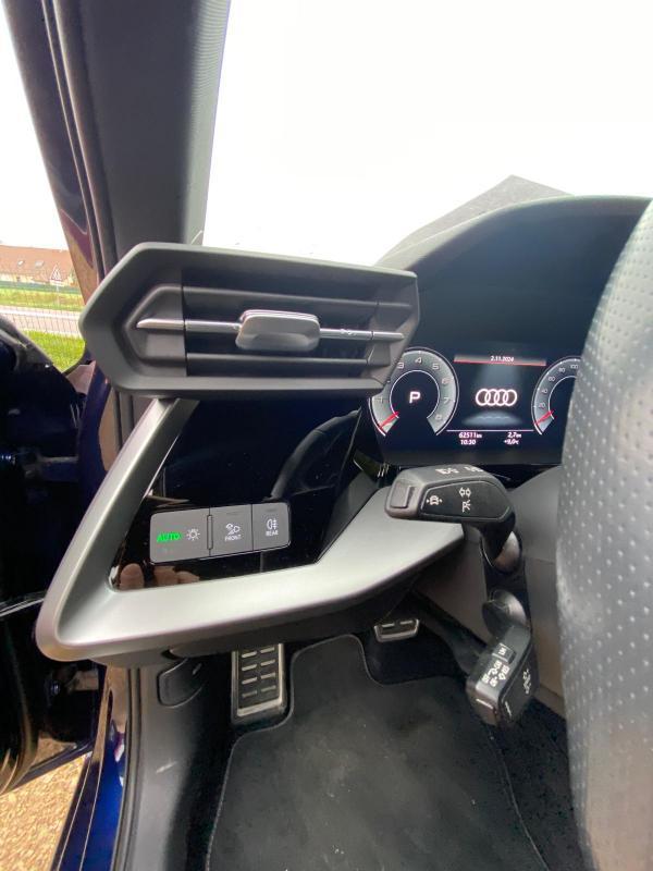 Audi A3 sportback Série 4 35 1.5 Tfsi 16v Gpf Mild Hybrid s tronic 7 s&amp;S 150 cv Boîte auto