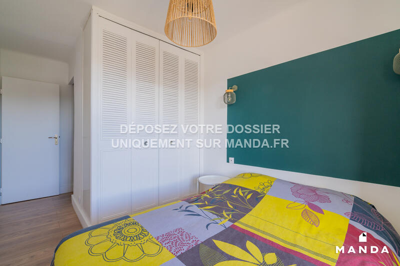 Chambre - 10 m² - 4 pièces