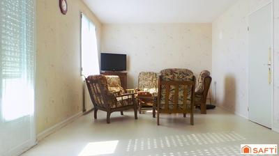 Maison - 93 m² - 6 pièces