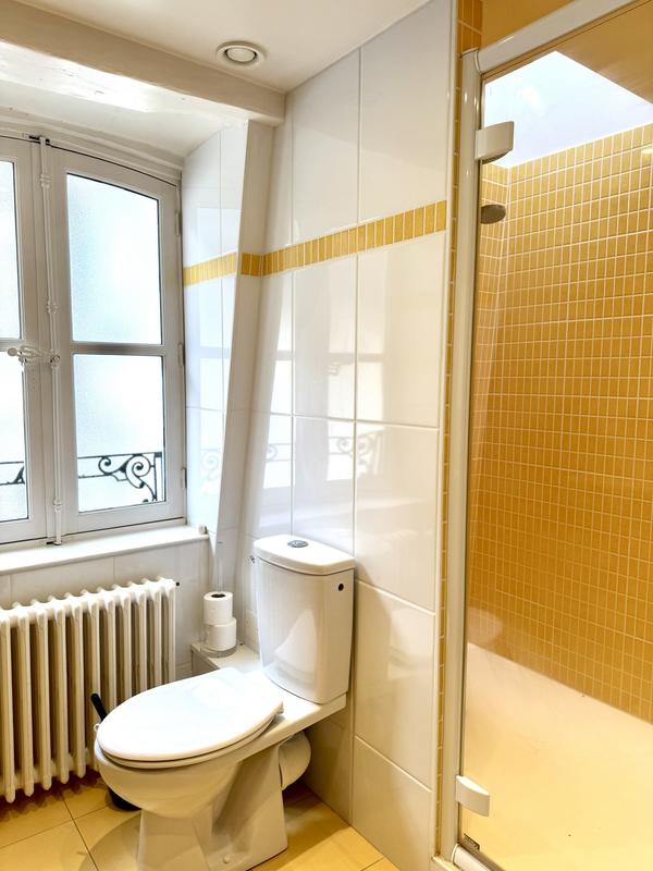 Appartement - 305 m² - 9 pièces