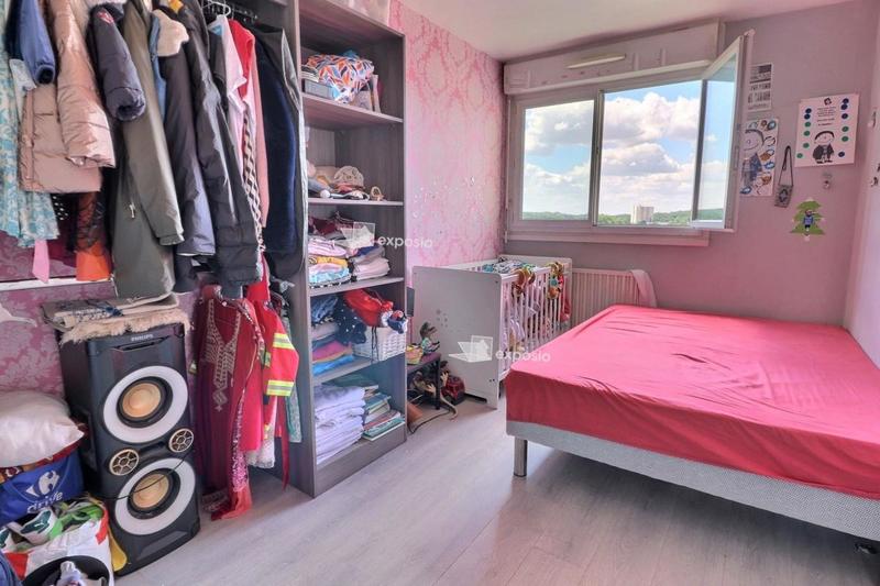 Appartement - 82 m² - 4 pièces