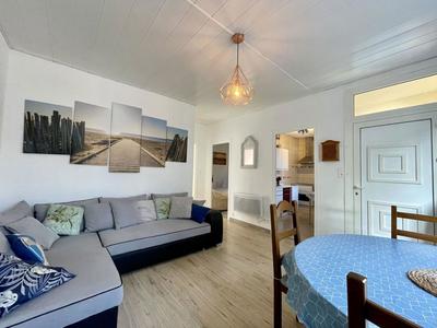 Immeuble - 122 m² - 9 pièces