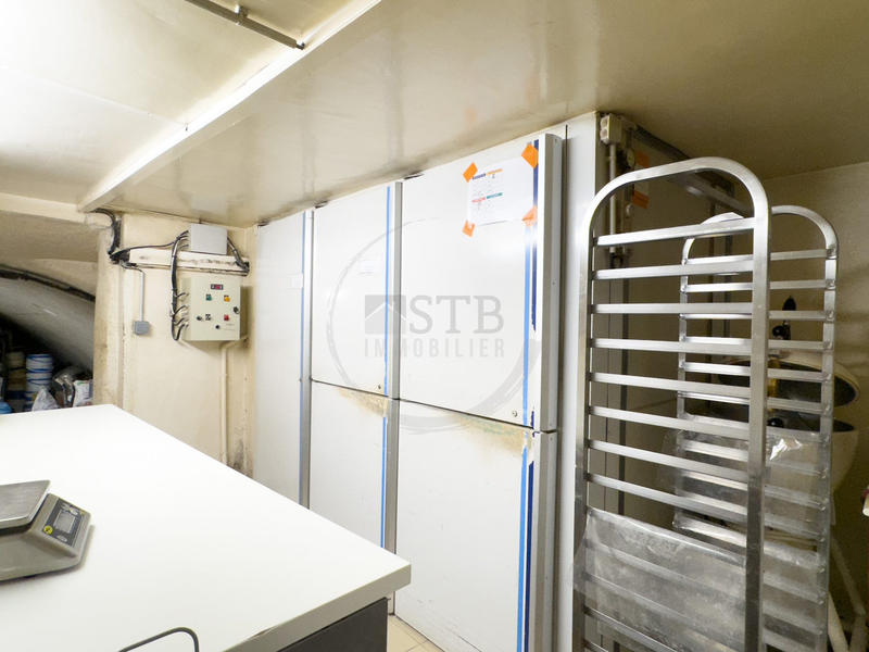 Fonds de commerce - 350 m²