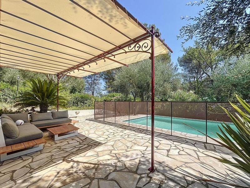 Villa - 204 m² - 5 pièces