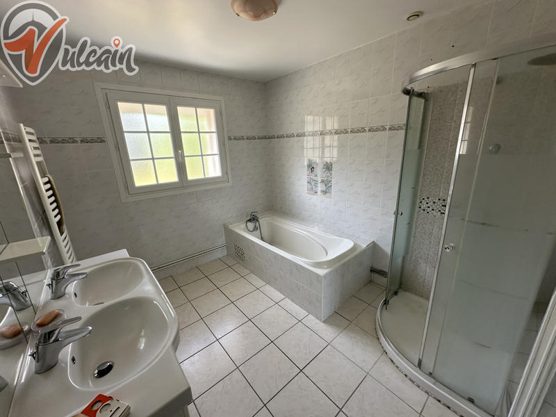 Maison - 119 m² - 5 pièces