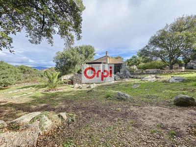 Villa - 90 m² - 4 pièces