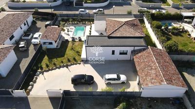 Villa - 136 m² - 5 pièces