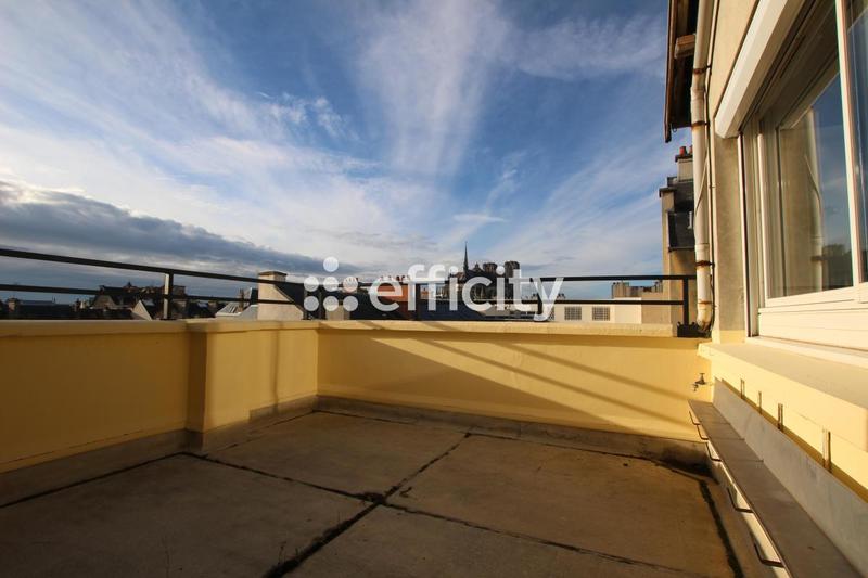 Appartement - 126 m² - 6 pièces