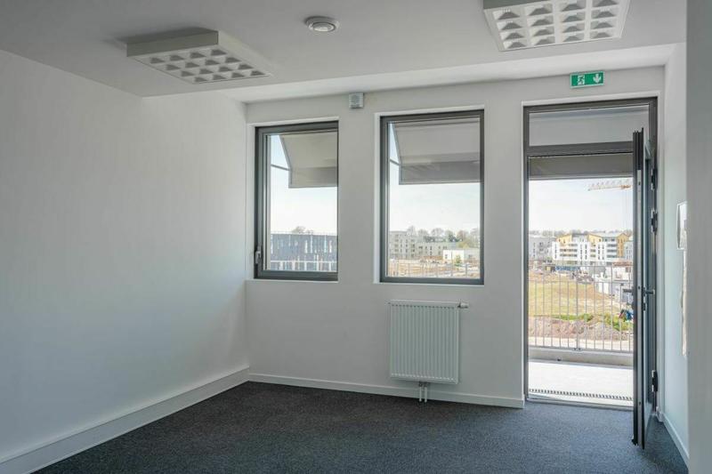 Bureau - 76 m²