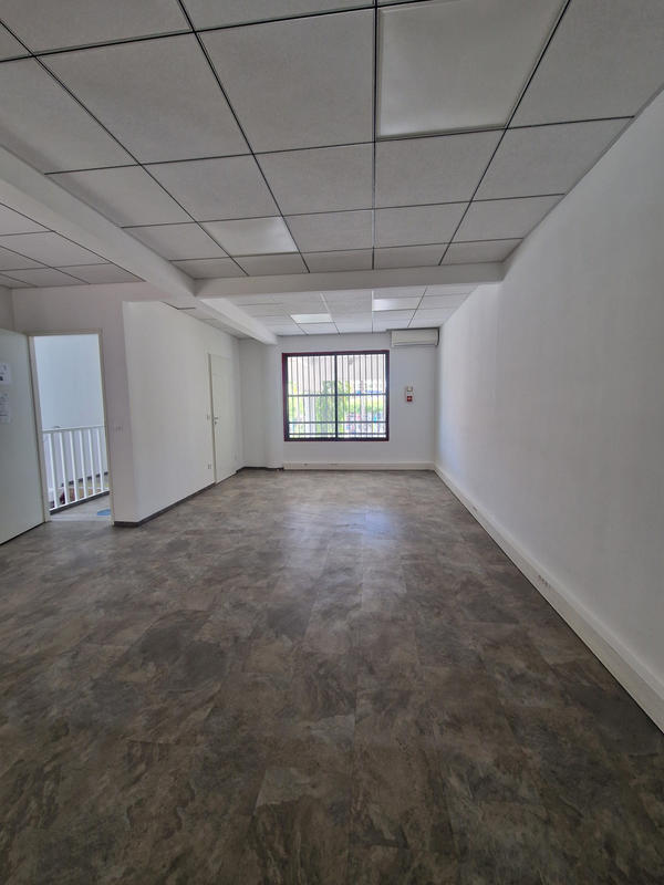 Local commercial - 150 m²