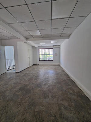 Local commercial - 150 m²