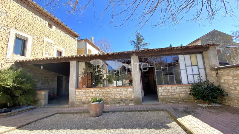 Maison en pierre - 128 m² - 5 pièces