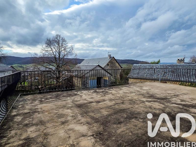 Maison - 105 m² - 6 pièces