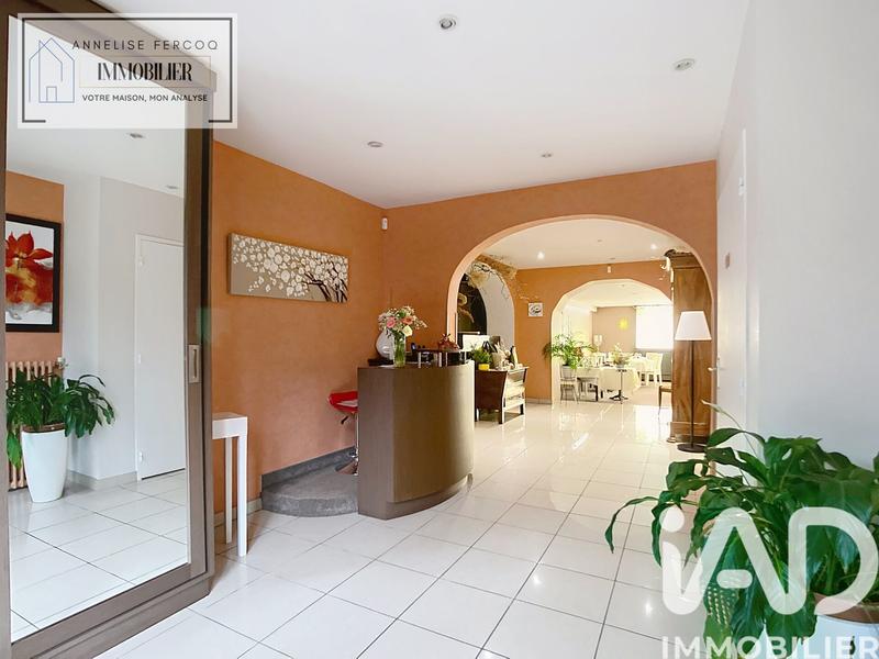 Maison - 390 m² - 13 pièces