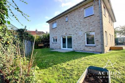 Maison - 84 m² - 5 pièces