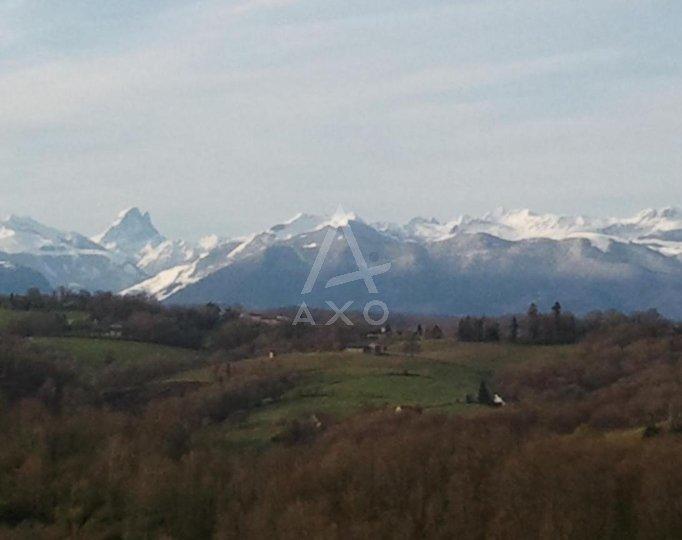 Maison - 240 m² - 10 pièces