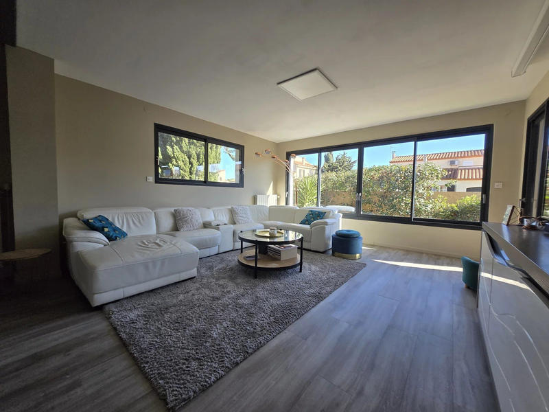 Mas - 536 m² - 16 pièces