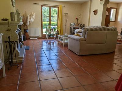 Maison - 236 m² - 7 pièces