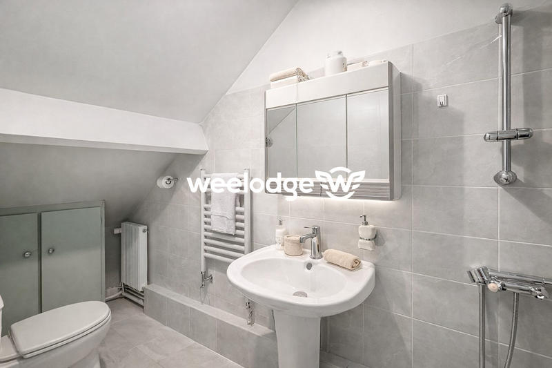 Maison - 168 m² - 7 pièces