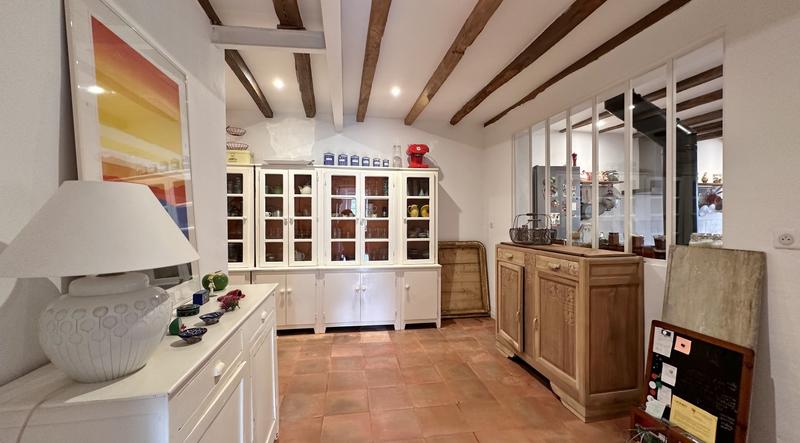 Corps de ferme - 378 m² - 7 pièces