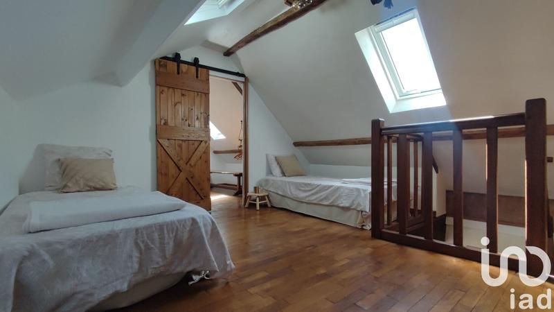 Maison - 230 m² - 13 pièces