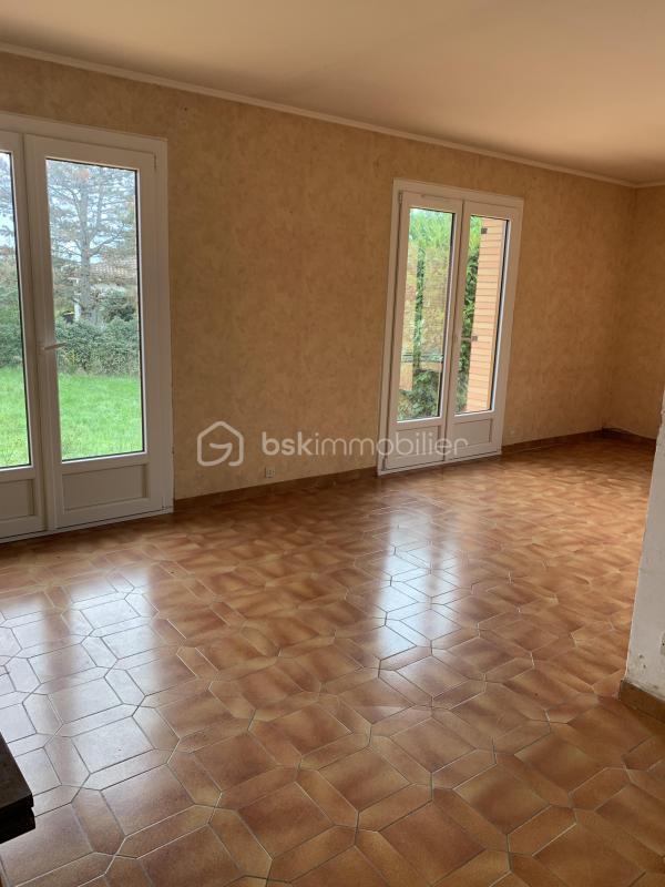 Demeure - 130 m² - 5 pièces