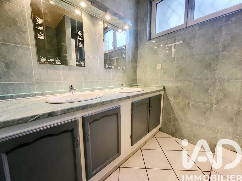 Appartement - 94 m² - 4 pièces