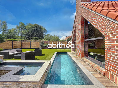 Villa - 388 m² - 9 pièces