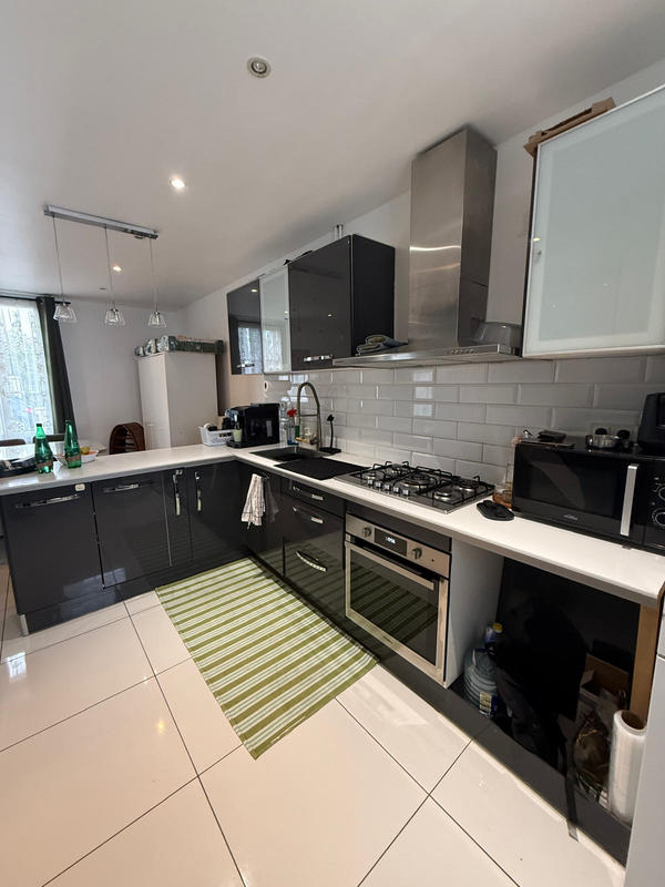 Maison - 96 m² - 4 pièces