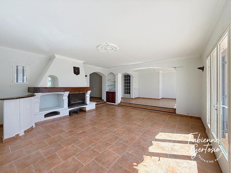 Maison - 146 m² - 6 pièces