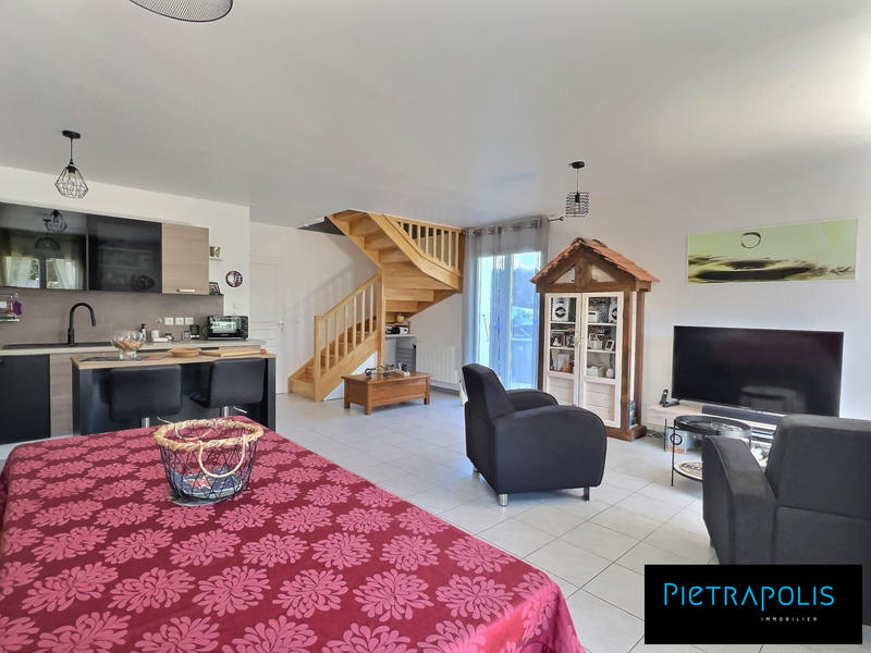 Maison - 88 m² - 4 pièces